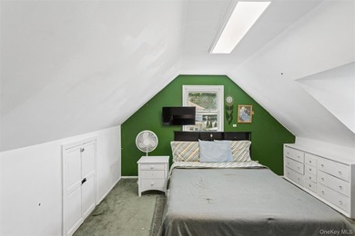 Welcome to 2877 Calvin, a classic cape style residence nestled - photo 22