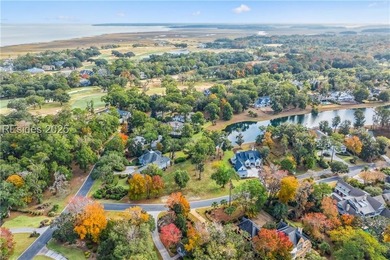 Beautiful homesite with stunning long lake views, nestled on a - photo 4