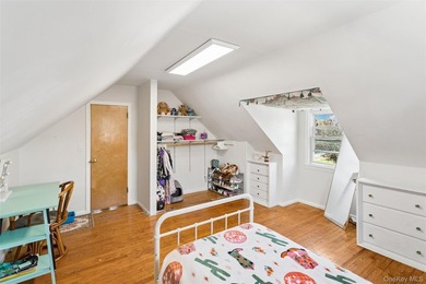 Welcome to 2877 Calvin, a classic cape style residence nestled - photo 24
