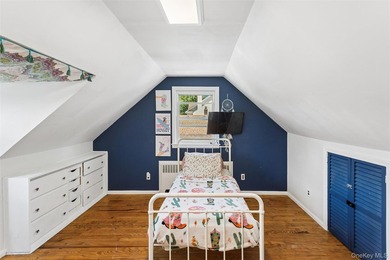 Welcome to 2877 Calvin, a classic cape style residence nestled - photo 25