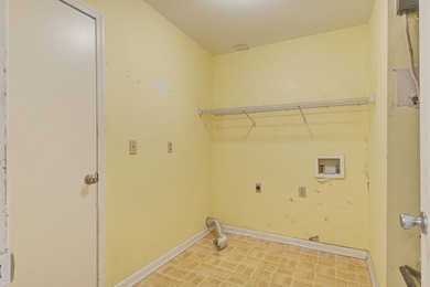 PRICED BELOW APPRAISAL!!! Beautiful, well-kept, 3br 2ba 1-story - photo 35