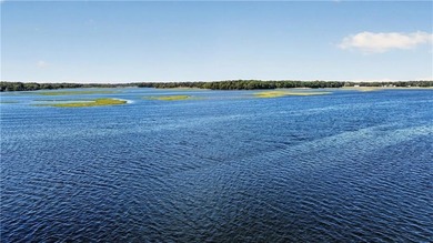 Wake up to sparkling water views, launch your kayak from the - photo 48