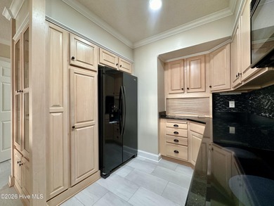 Waterfront 3 Bedroom 3 Bath condo within walking distance to - photo 7