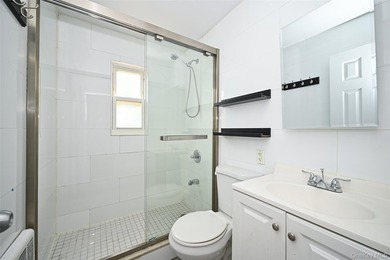 This charming home features 3 bedrooms and 2 full bathrooms - photo 12