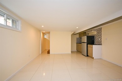 This charming home features 3 bedrooms and 2 full bathrooms - photo 15