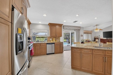 Welcome to this immaculate three-bedroom, two-bathroom - photo 15