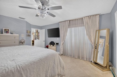 Welcome to this immaculate three-bedroom, two-bathroom - photo 21
