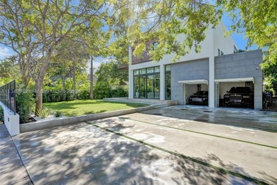 JUST COMPLETED! NEW CONSTRUCTION!!Experience modern beach living - photo 3