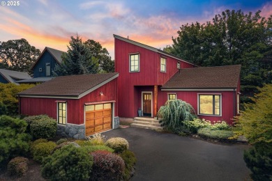 Columbia River - Hood County Home For Sale in Hoodriver Oregon