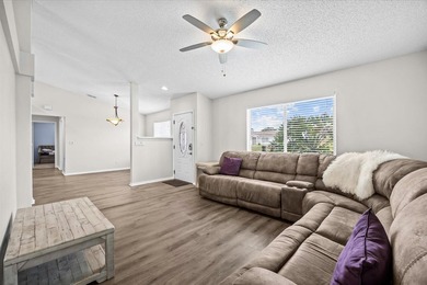 Step into a 3 BEDROOM, 2 BATH POOL HOME on a quarter acre - - photo 4