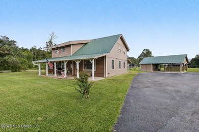 Embrace the Ultimate Country Lifestyle on 5+ Acres! Welcome home - photo 2