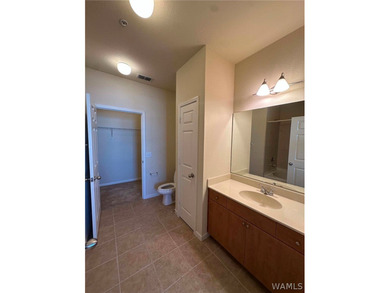 Top floor condo with awesome view of the city & retail area! - photo 13