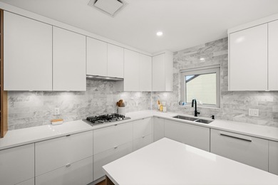 Eleven West!  The skyhome in this boutique building is the - photo 22