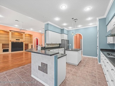 Located in Glen Lakes, this 2000 built Addison Custom home is - photo 14