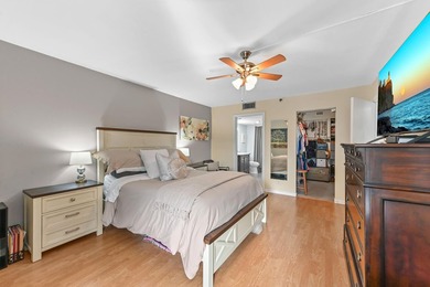 Beautifully remodeled 3BR/2BA condo in desirable Boca Teeca No - photo 20