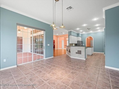 Located in Glen Lakes, this 2000 built Addison Custom home is - photo 24