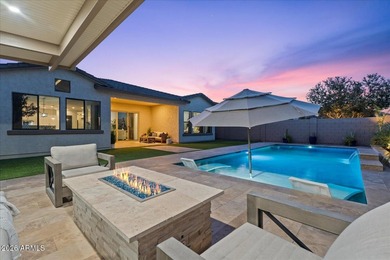 Nestled at the base of the white tank mountains, you'll love the - photo 2
