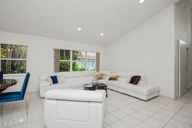 Beautiful updated corner unit 2 br 2 bath.+55 community - photo 8