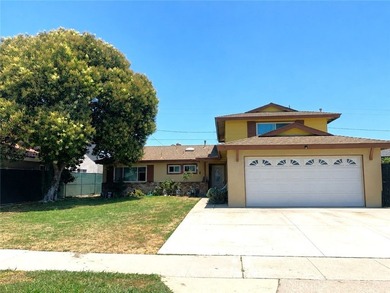 First time on the market in nearly 50 years! This is a rare - photo 2