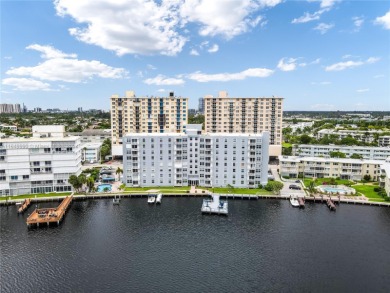 Golden Isles Lake Condo For Sale in Hallandale Beach Florida