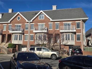 (private lake, pond, coastal) Home Sale Pending in College Point New York