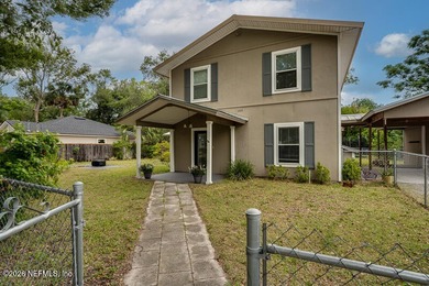 Welcome to this rare home, built in 2007 and perfectly situated - photo 3