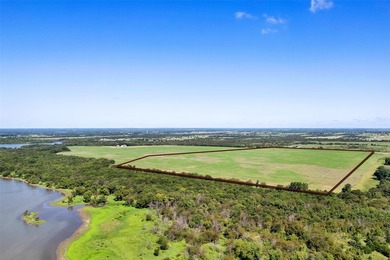 Discover a prime 99+ acre development opportunity in Tioga Texas - photo 4