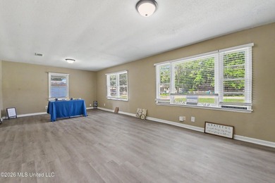 Lovely updated home with completely remodeled Kitchen including - photo 3