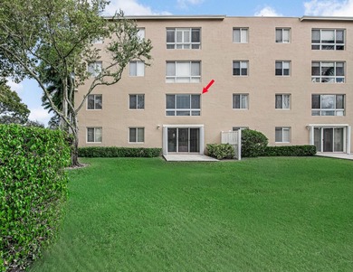 Welcome to this clean & well maintained 2nd floor end unit condo - photo 45