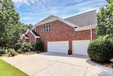 Discover refined living in this elegant full brick home on 3rd - photo 2