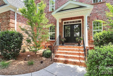 Discover refined living in this elegant full brick home on 3rd - photo 3