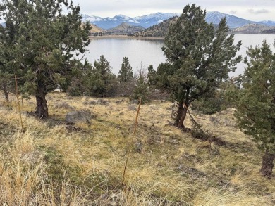 Lake Lot For Sale in Weed, California