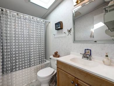 Discover easy Florida living in this fabulous manufactured home - photo 20