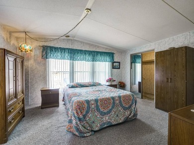 Discover easy Florida living in this fabulous manufactured home - photo 21