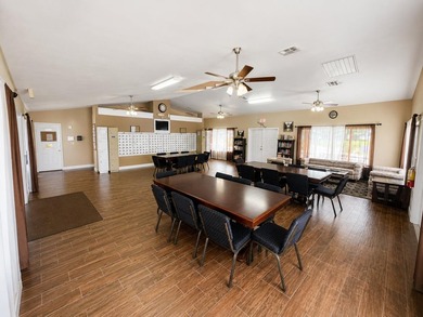 Enjoy the comfort and convenience of single-story villa living - photo 27
