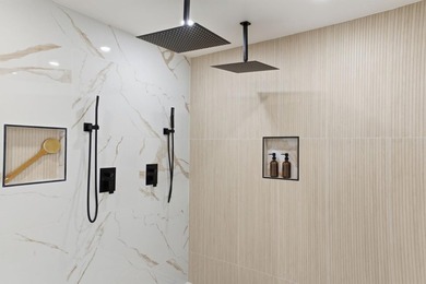 Newly completed after a comprehensive modern transformation - photo 35