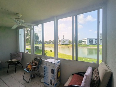 55+ Century Village -1,062 square feet 2-bedroom, 2 bathroom - photo 10