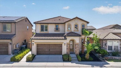 Proud to introduce 1642 North Bella VitaA charming two-story - photo 2