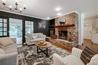 Welcome to 750 Glenwood Drive, a beautifully updated 3 bedroom - photo 10