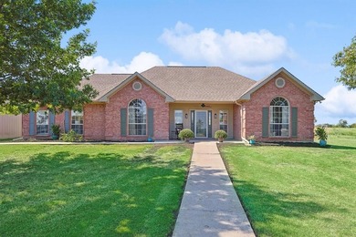 (private lake, pond, creek) Home For Sale in Krum Texas