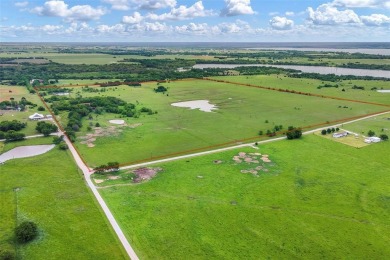 Lake Acreage For Sale in Valley View, Texas
