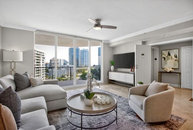 Large 2 bed 2 bath residence at Jackson Tower with panoramic - photo 4