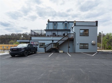 RARE INVESTMENT AND BUSINESS OPPORTUNITY ! Welcome to this - photo 3