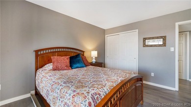 Welcome to this beautifully updated, move-in ready villa in one - photo 14