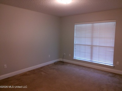 Beautiful 4 bedroom 3 bath executive home. Island kitchen, SS - photo 14