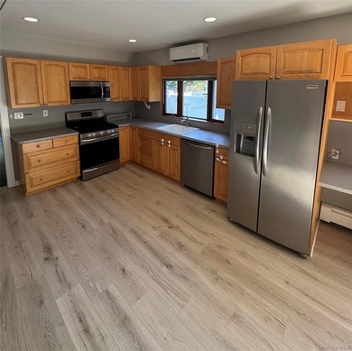Charming Updated 1920s Home. Don't let the size fool you. This - photo 14