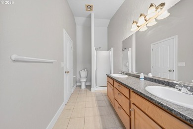 Welcome to this pristine 3-bedroom, 2-bath home located in one - photo 19