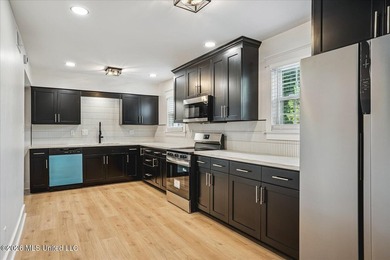 Fully renovated 2,283 SF modern farmhouse on 2.83 acres in the - photo 6