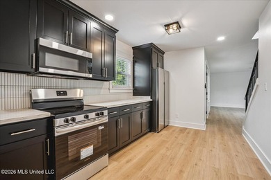 Fully renovated 2,283 SF modern farmhouse on 2.83 acres in the - photo 8
