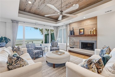 Just a stone's throw from the Landings Harbor Marina, this